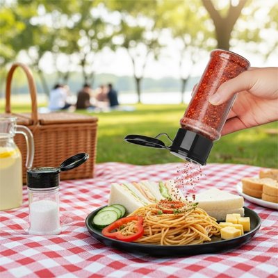 Pot a epice salière et poivrière